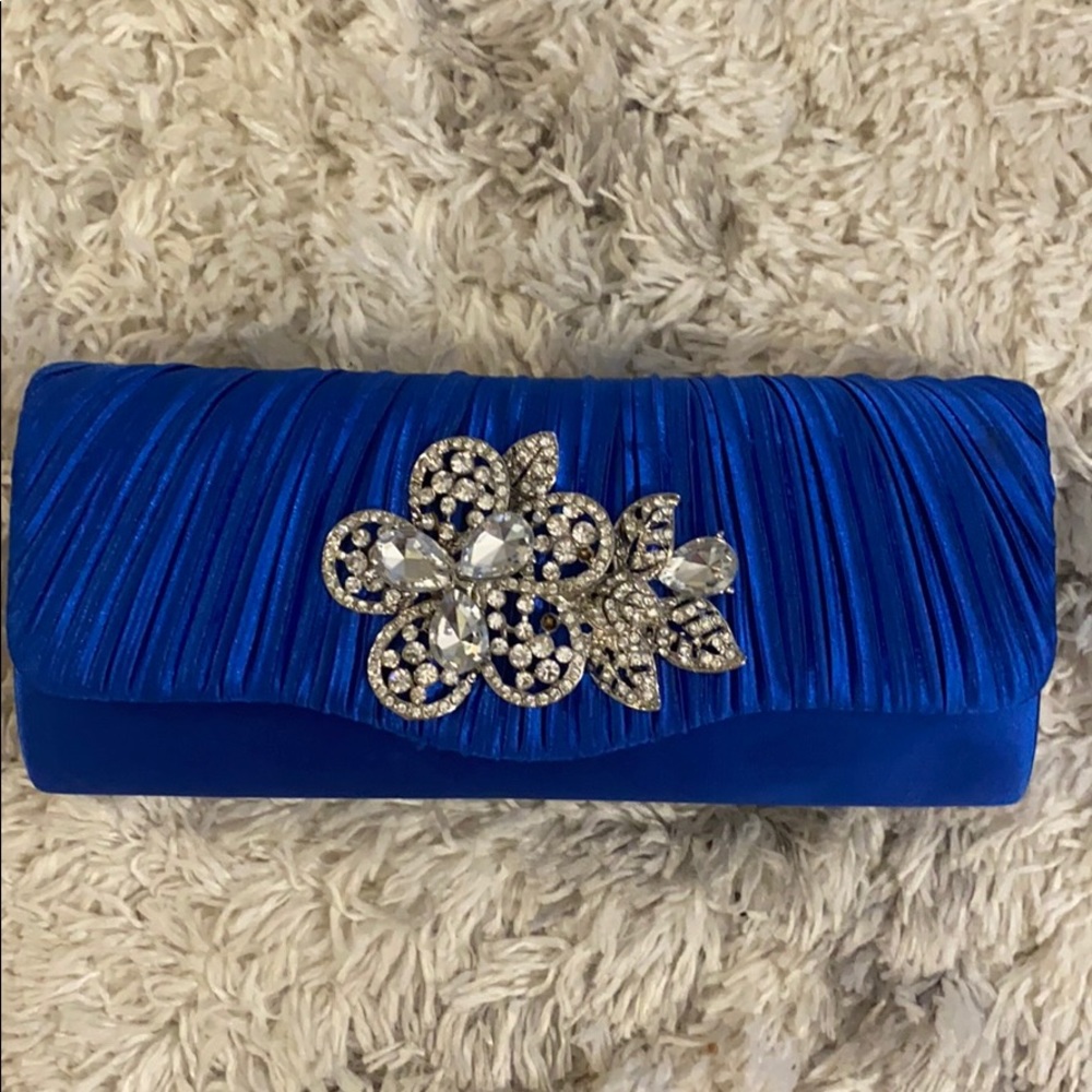 Fancy cross body